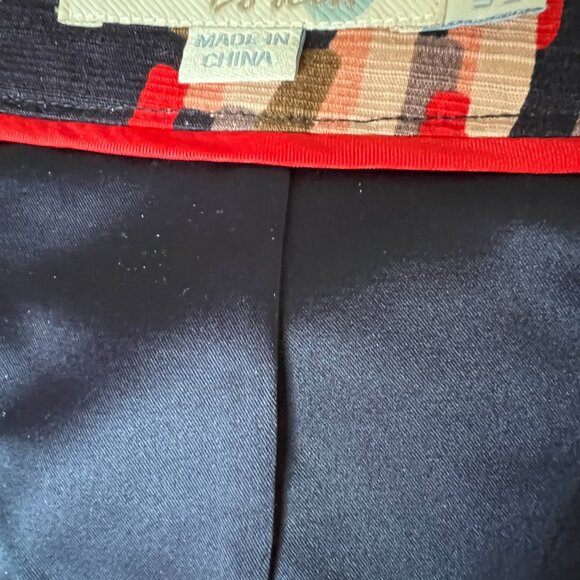 BODEN pencil skirt, Hardly worn, navy/multi, Size 4R - Picture 4 of 5